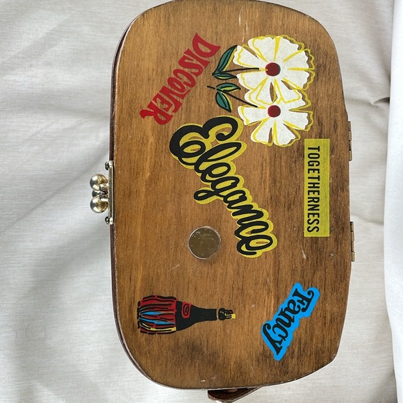 Caro Nan Vintage Wood Painted Basket Purse  with Colorful City Design - Picture 6 of 13